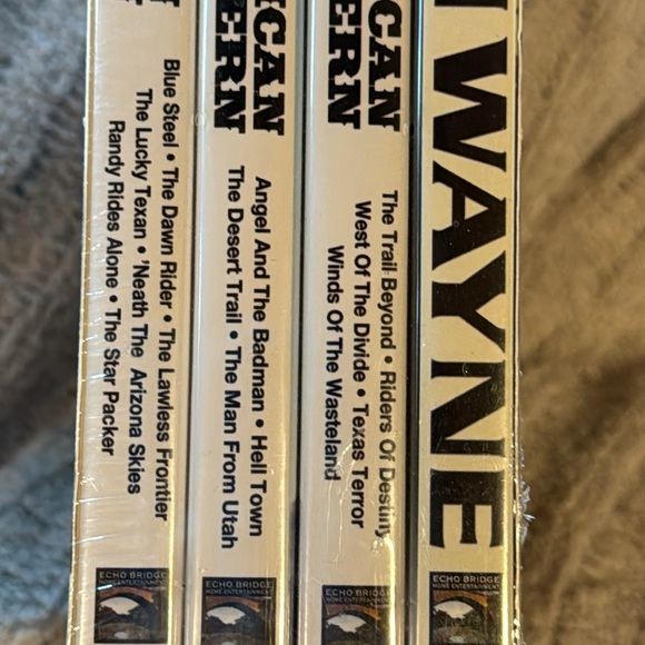 John Wayne 4 DVD Set 20 Movies over 20 Hours!  See Pics for Titles- Rare Find! - Picture 11 of 12